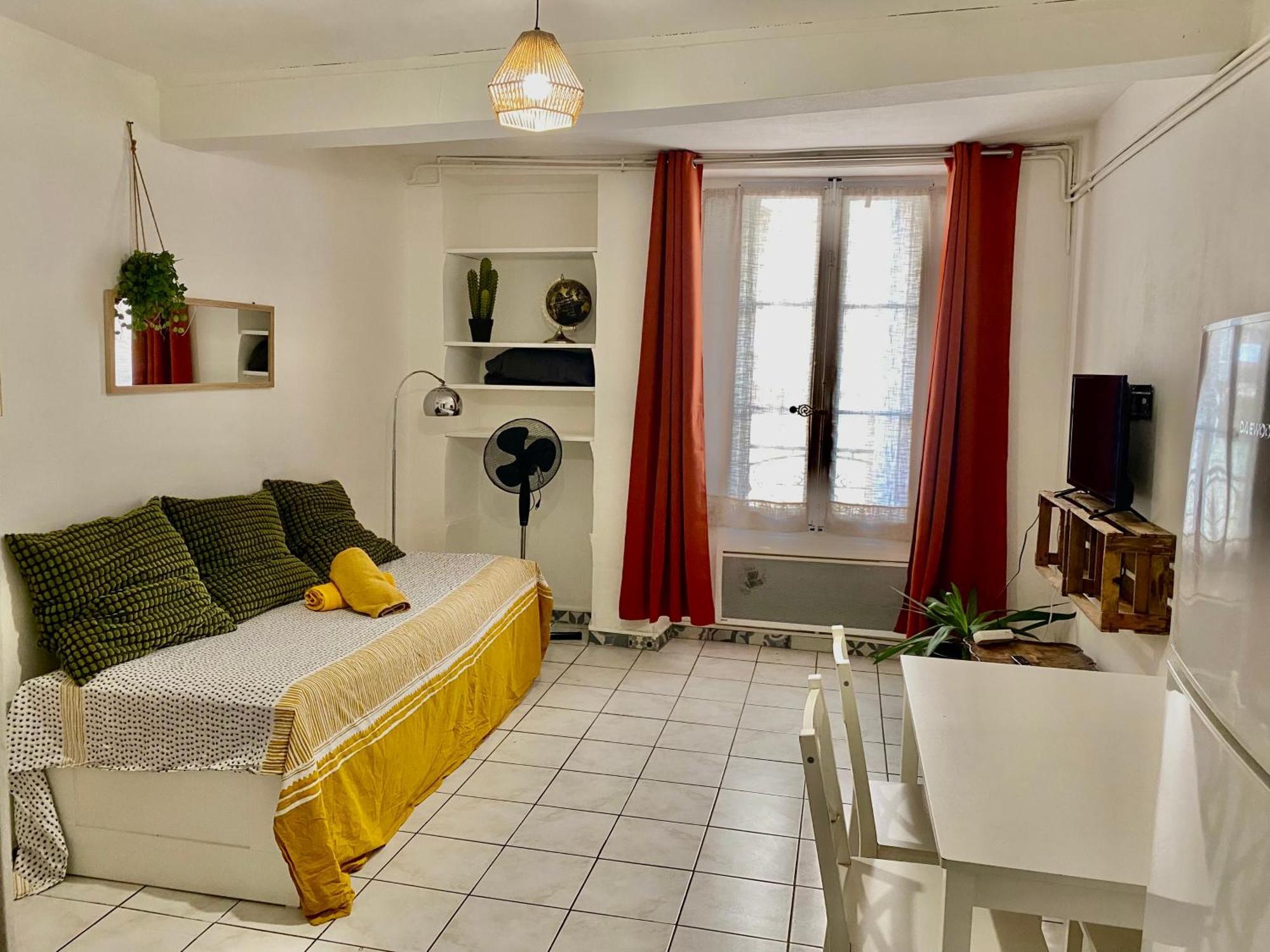 1-Centre-Ville Studio 25M2 Box A Bagages Gratuits Carcasona Exterior foto